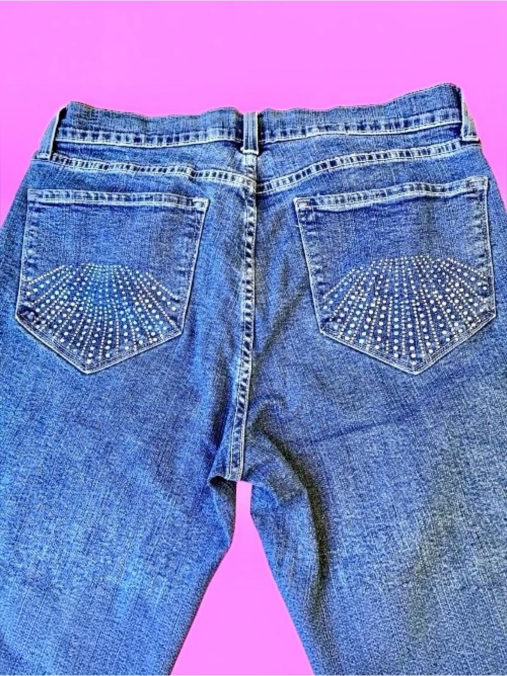 NYDJ Capri Jean Y2K. Marylin Rhinestone Embellished Womens Petite 14